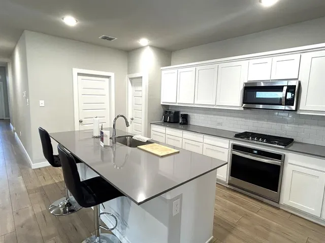 $2,750 | 4913 Pebblewood Drive, McKinney, TX 75071