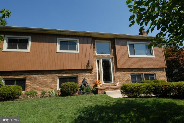 888 Beech Tree Road Severn, MD 21144 - Photo 15 of 16 Exterior (Front)