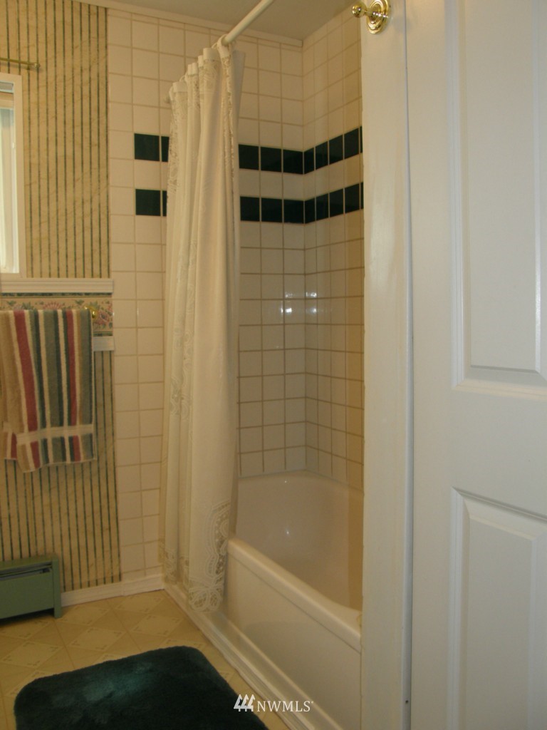 1418 Ocean Beach Road Hoquiam, WA 98550 - Photo 12 of 15 Gallery Image 12
