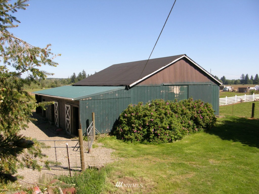 1418 Ocean Beach Road Hoquiam, WA 98550 - Photo 3 of 15 Gallery Image 3