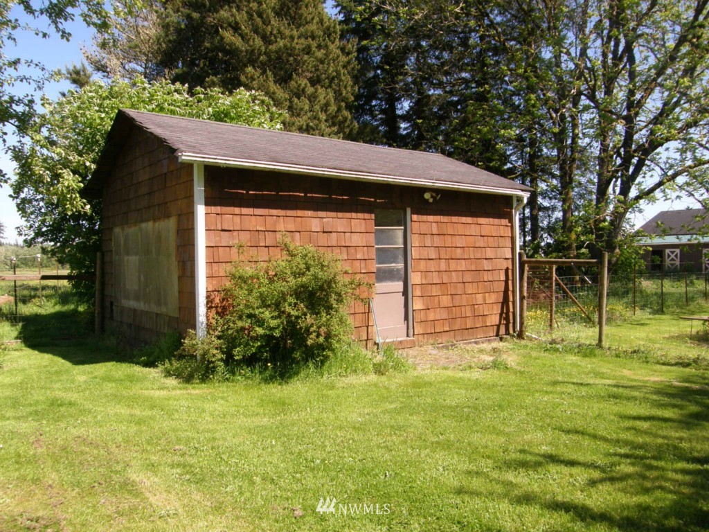 1418 Ocean Beach Road Hoquiam, WA 98550 - Photo 5 of 15 Gallery Image 5