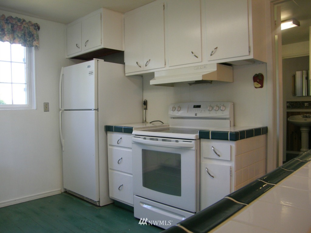 1418 Ocean Beach Road Hoquiam, WA 98550 - Photo 9 of 15 Gallery Image 9
