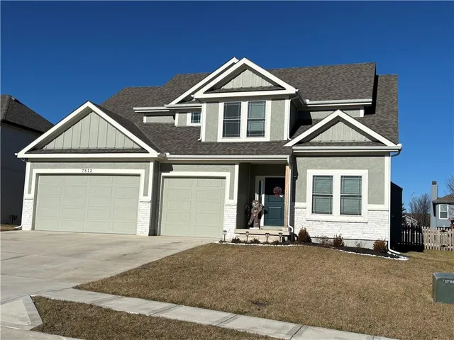 $544,500 | 7812 Northeast 107th Street, Kansas City, MO 64157