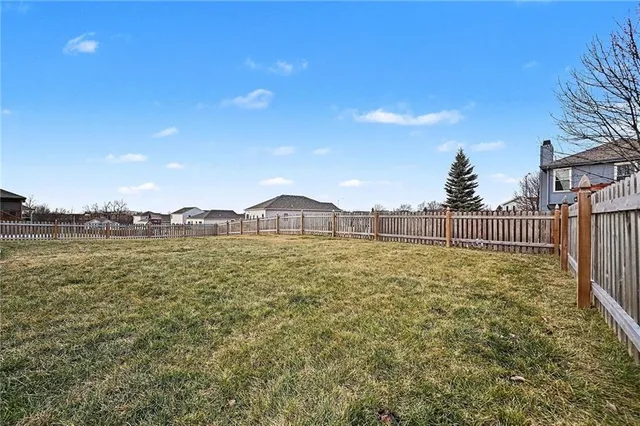 $544,000 | 7812 Northeast 107th Street, Kansas City, MO 64157