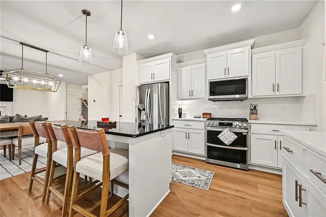 $544,000 | 7812 Northeast 107th Street, Kansas City, MO 64157