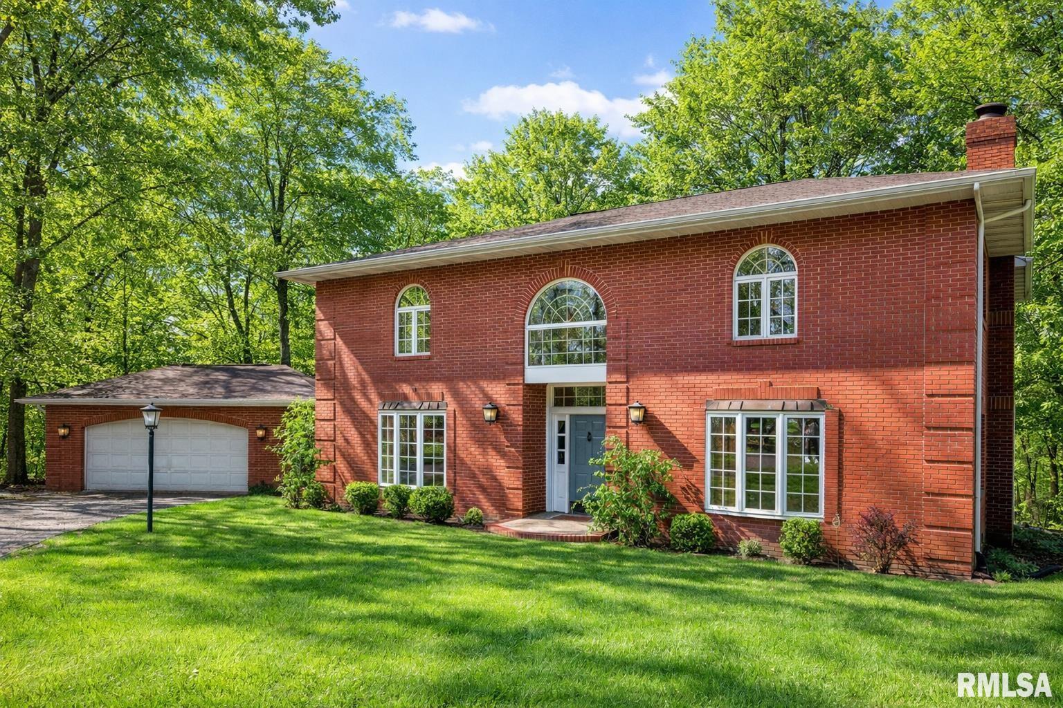 319 West Ravinwoods Road Peoria, IL 61615 - Photo 2 of 59