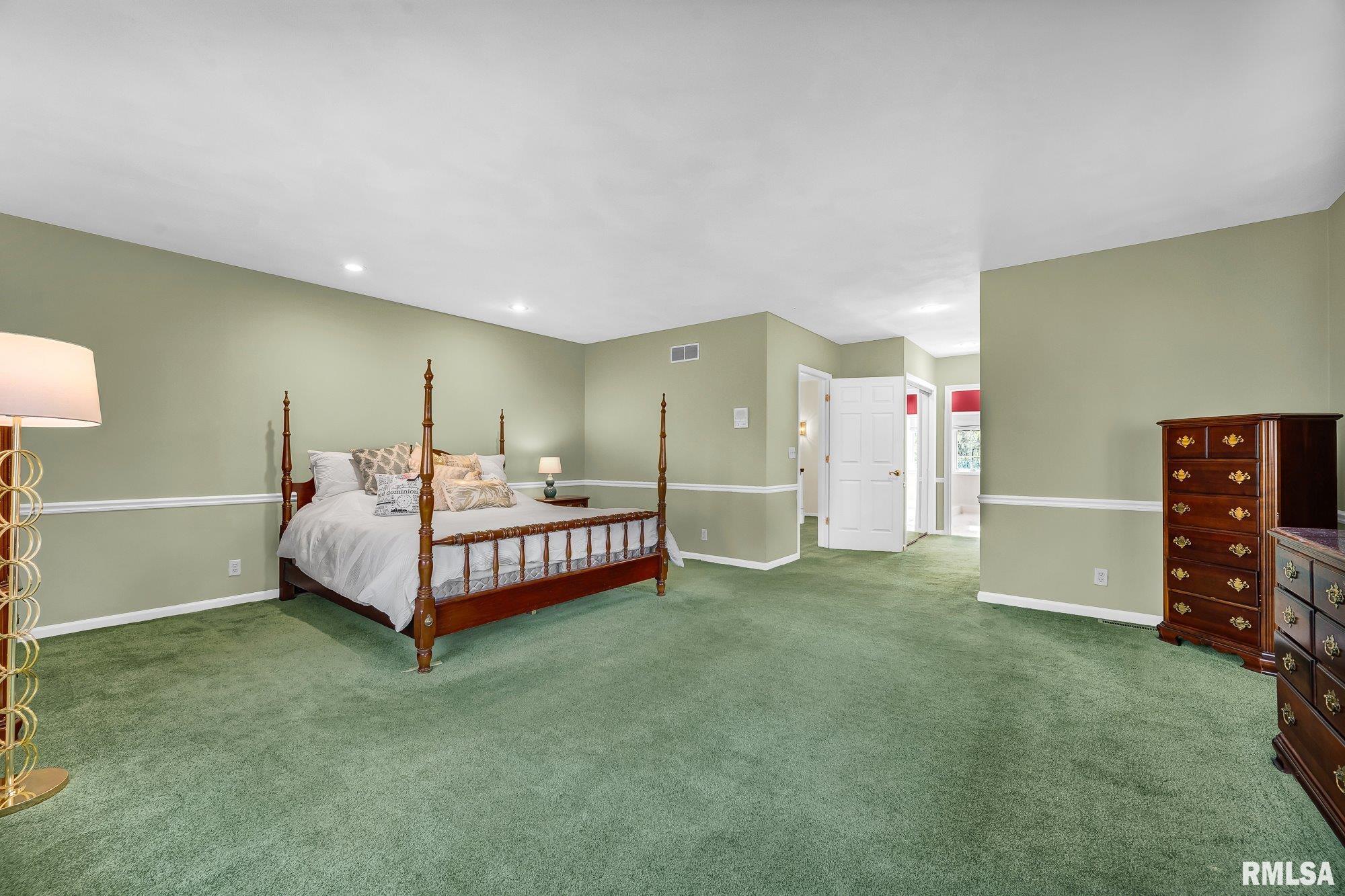 319 West Ravinwoods Road Peoria, IL 61615 - Photo 25 of 59