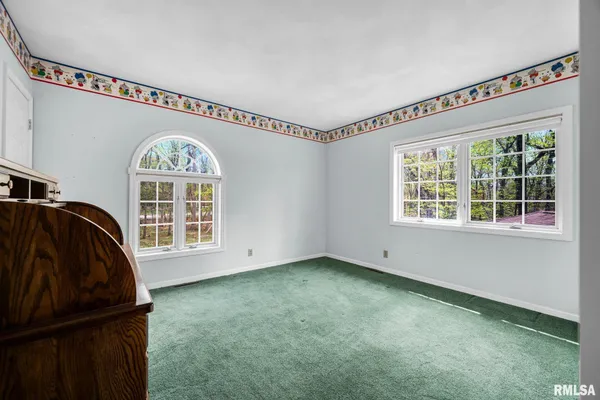$559,900 | 319 West Ravinwoods Road, Peoria, IL 61615