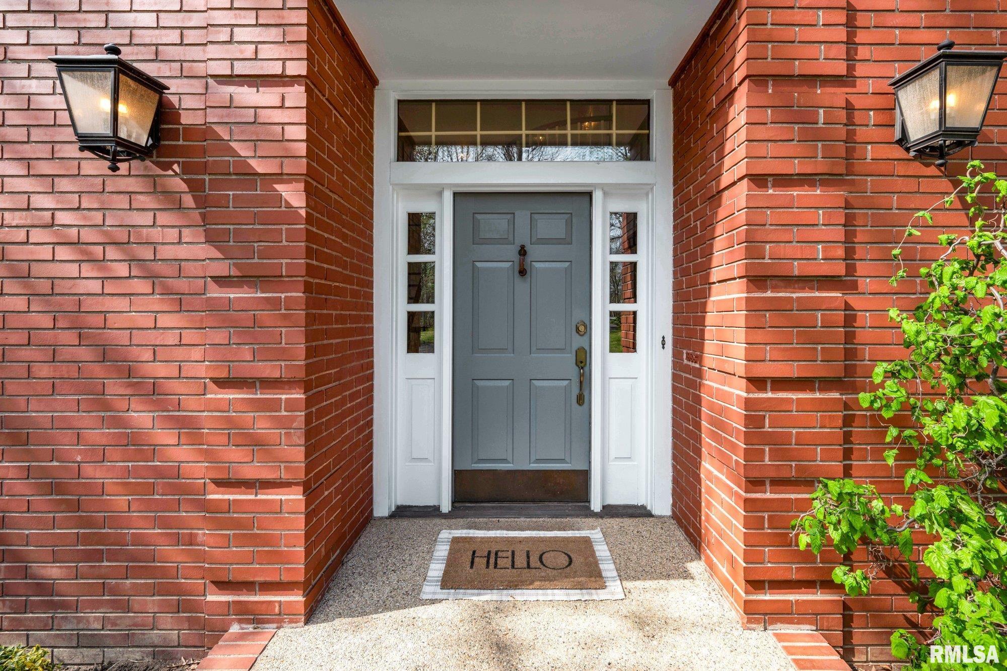 319 West Ravinwoods Road Peoria, IL 61615 - Photo 4 of 59