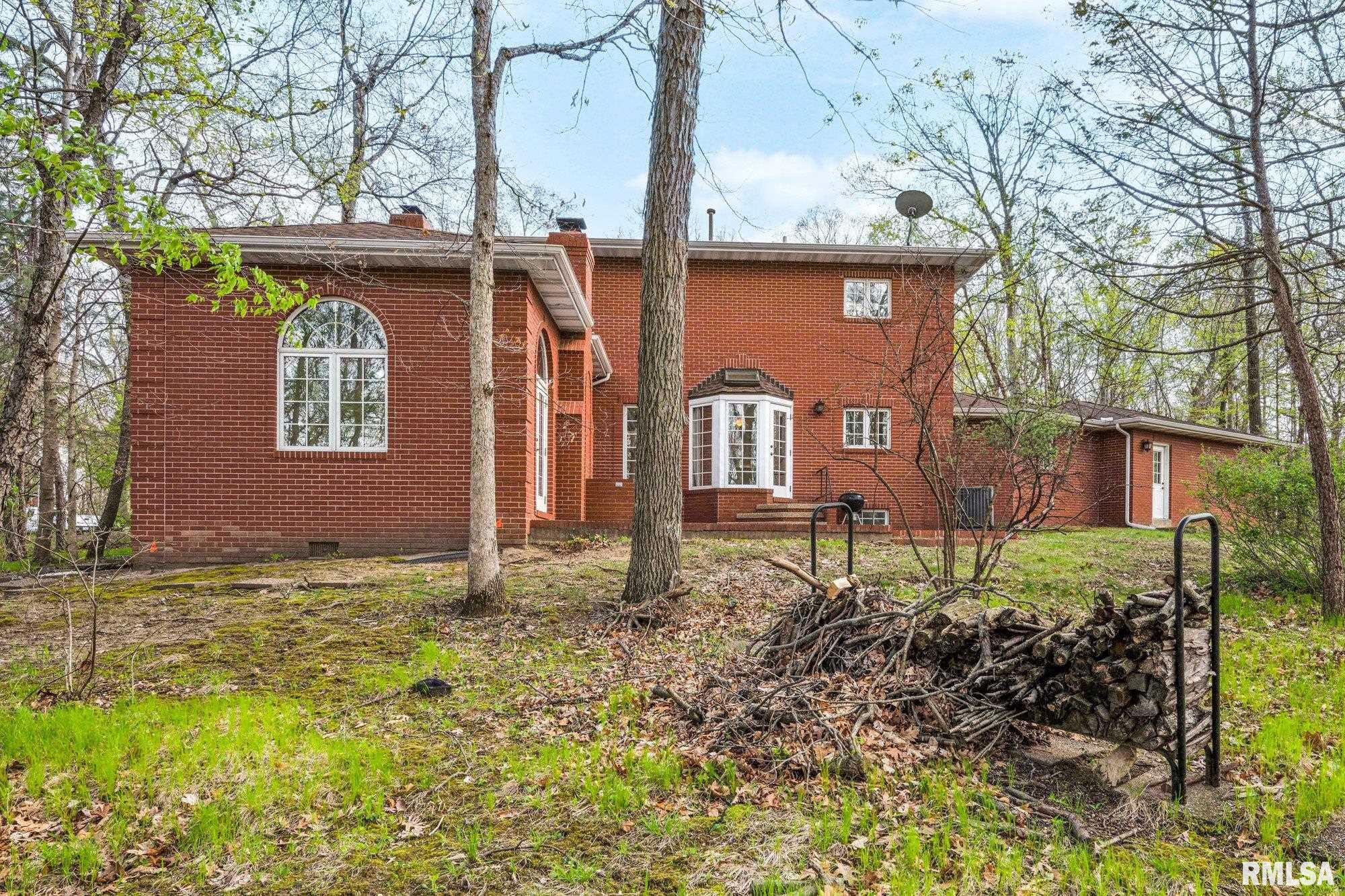 319 West Ravinwoods Road Peoria, IL 61615 - Photo 43 of 59