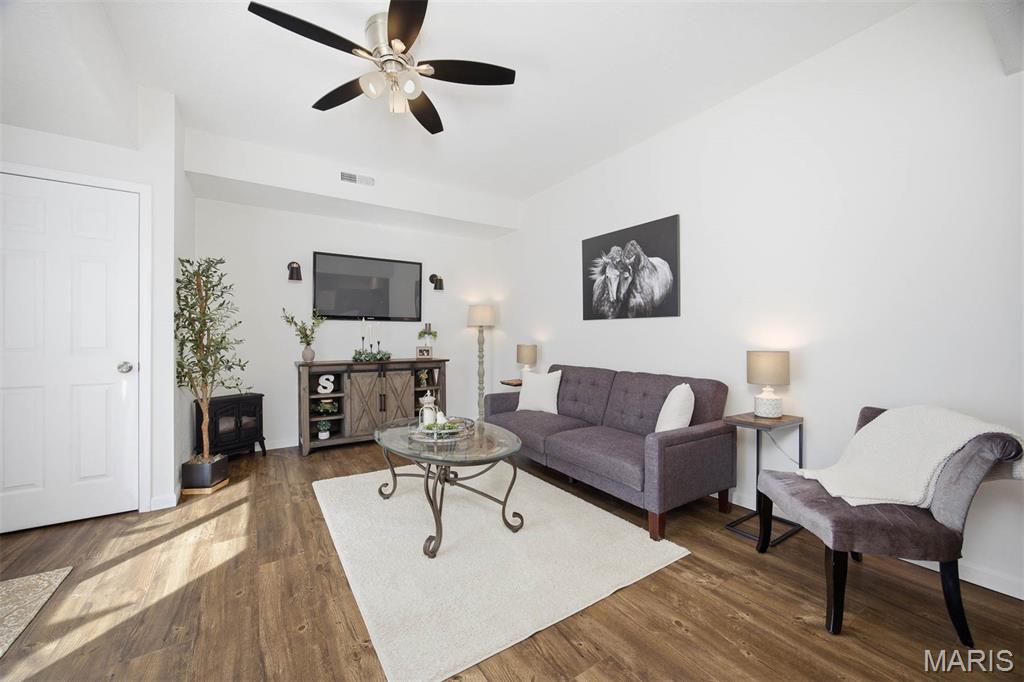 1208 Main Street Highland, IL 62249 - Photo 15 of 48