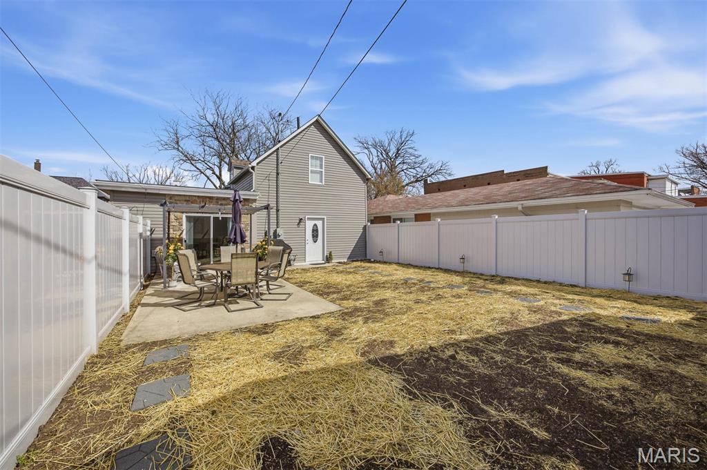 1208 Main Street Highland, IL 62249 - Photo 31 of 48