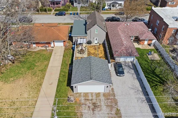 $239,900 | 1208 Main Street, Highland, IL 62249