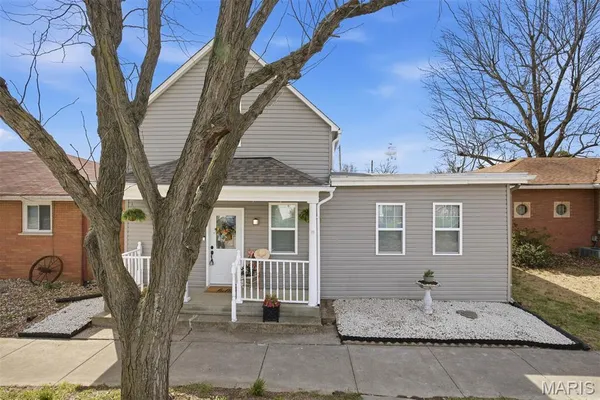 $239,900 | 1208 Main Street, Highland, IL 62249