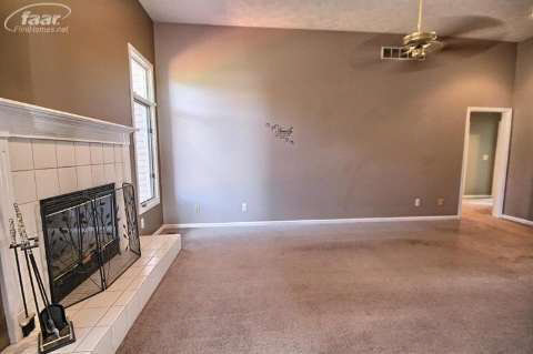 11500 Whitaker Road Fenton, MI 48430 - Photo 9 of 29 20420240-8.JPG