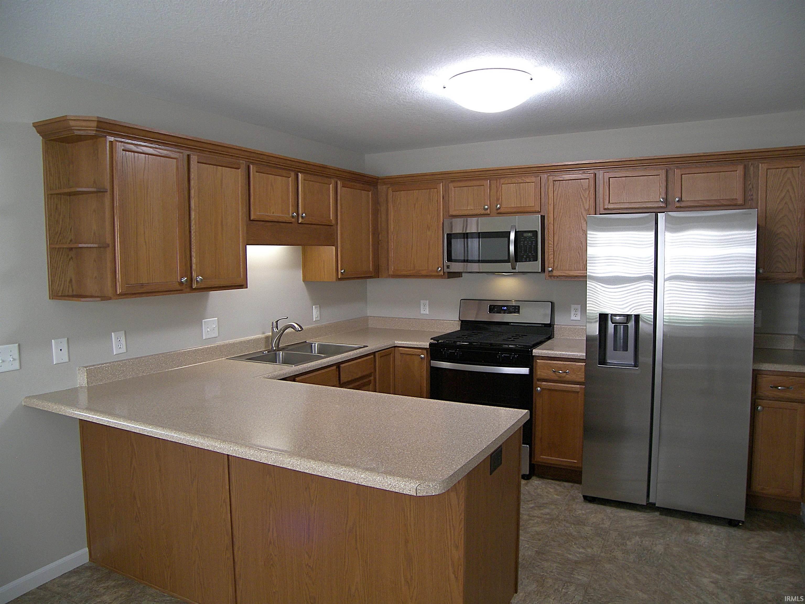 560 Buck Trail Warsaw, IN 46582 - Photo 12 of 36