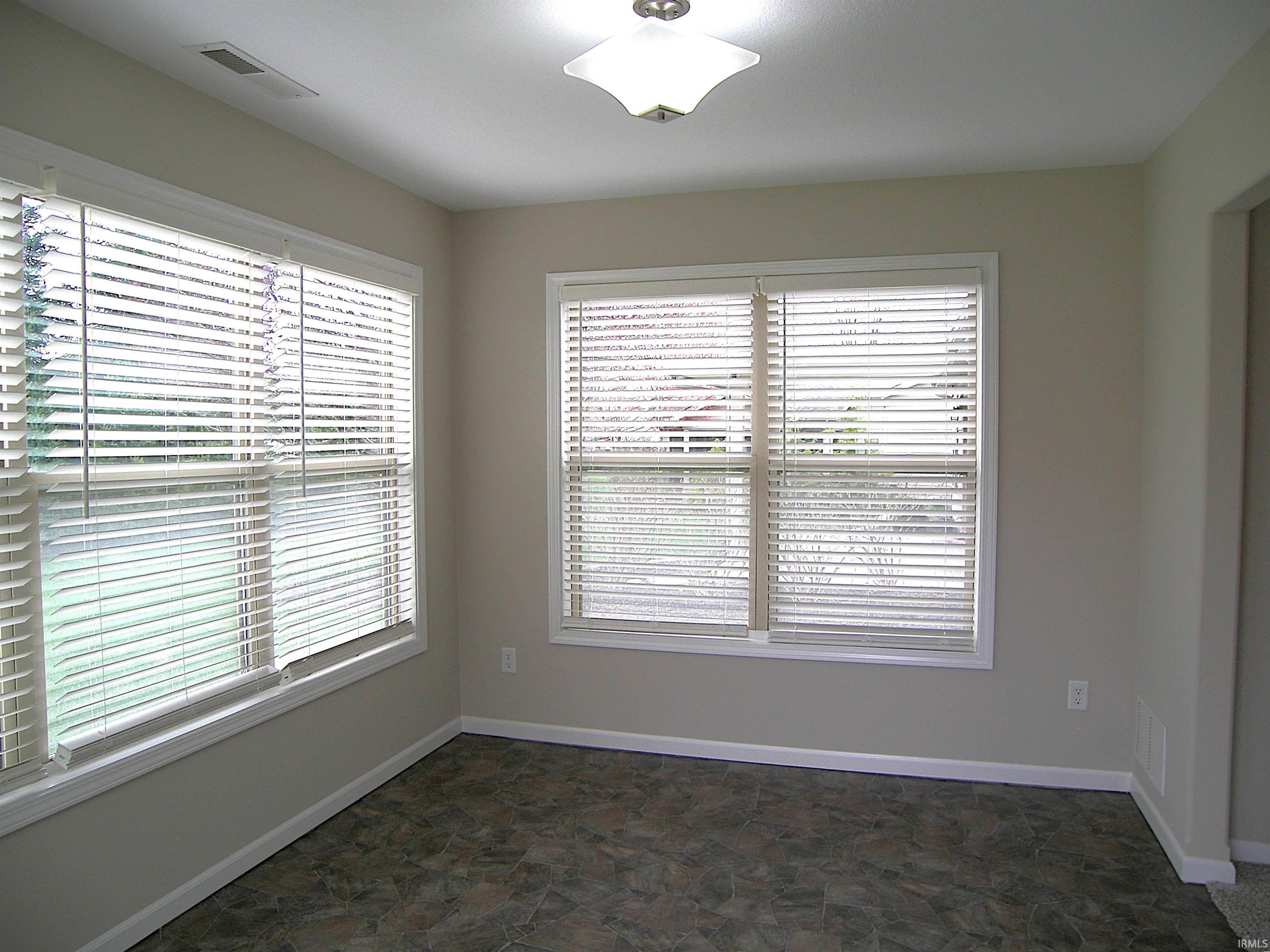 560 Buck Trail Warsaw, IN 46582 - Photo 19 of 36