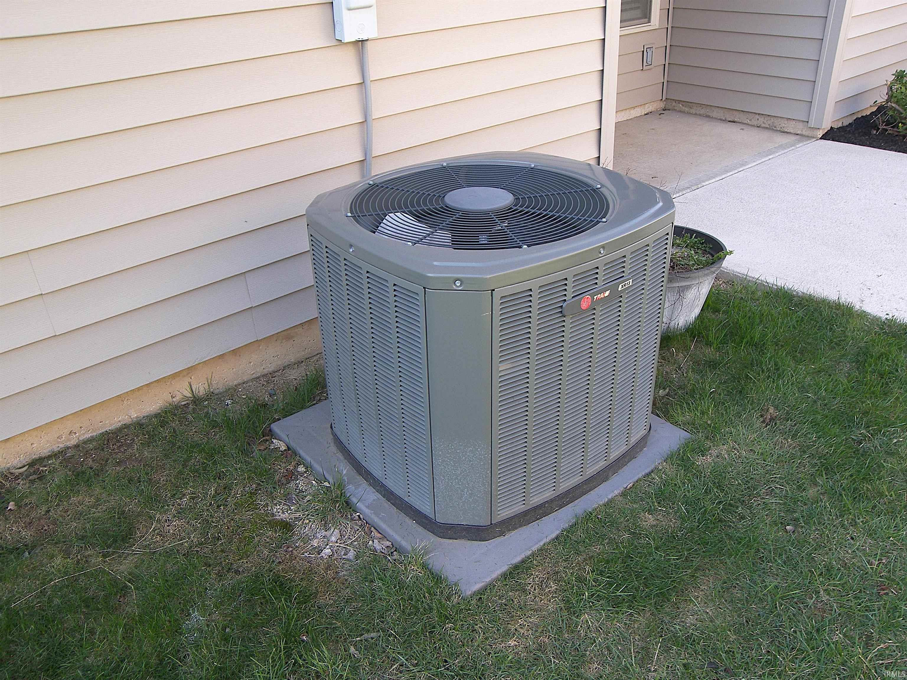 560 Buck Trail Warsaw, IN 46582 - Photo 35 of 36