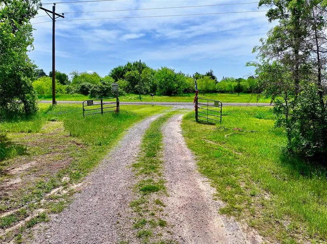 $295,000 | 18642 Farm To Market 709 North, Dawson, TX 76639