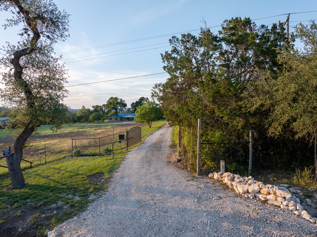 3273 Privilege Creek Road Pipe Creek, TX 78063 - Photo 21 of 58