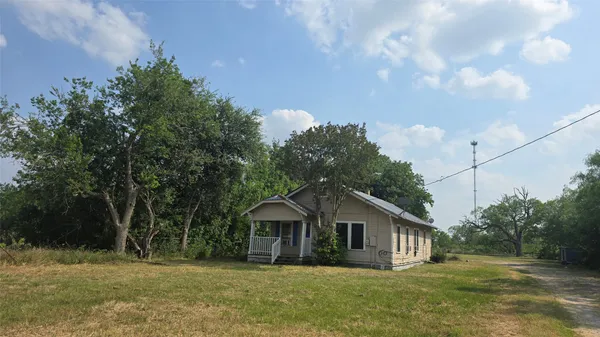 $1,790 | 18327 Blake Manor Road, Unit A, Manor, TX 78653