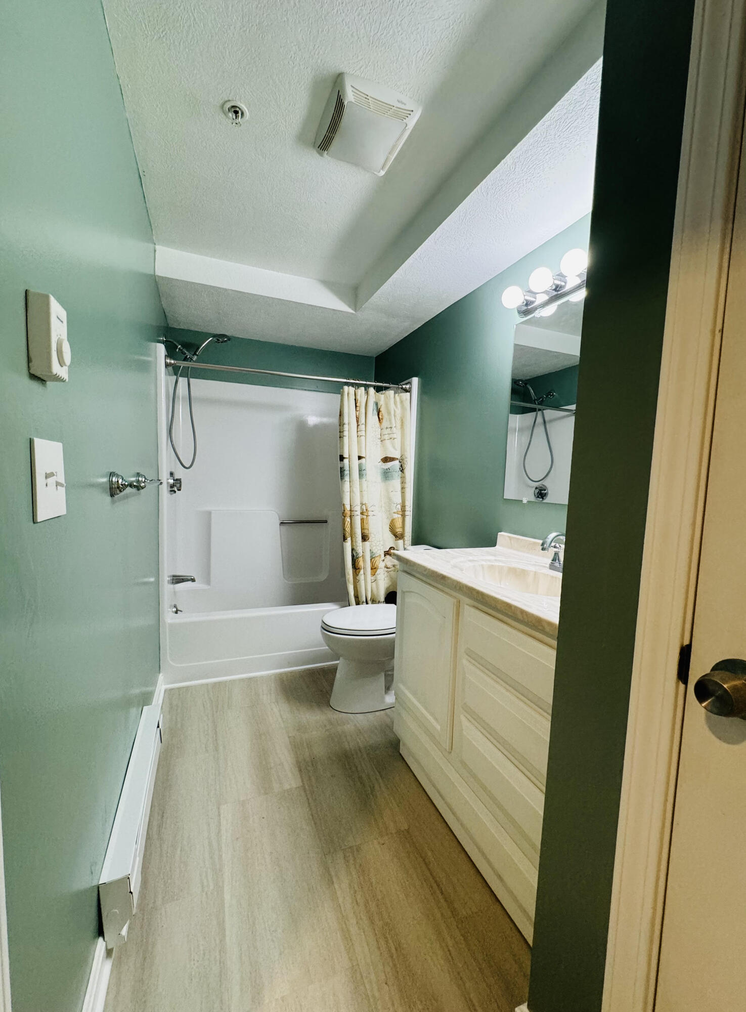 16 Mill Street, Unit 26 Springvale, ME 04083 - Photo 8 of 17 Bathroom