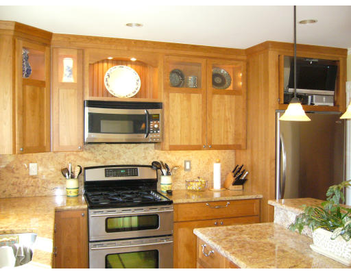 29 Damon Road Medford, MA 02155 - Photo 8 of 12 Gallery Image 8