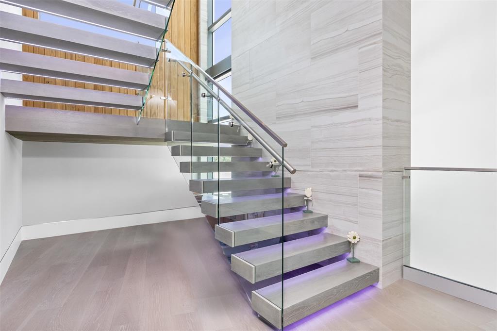 34 Minnetonka Road Sea Ranch Lakes, FL 33308 - Photo 24 of 89 a view of entryway