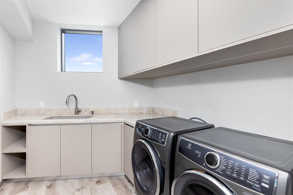 34 Minnetonka Road Sea Ranch Lakes, FL 33308 - Photo 41 of 89