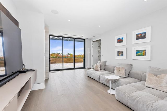 $19,995,000 | 34 Minnetonka Road, Sea Ranch Lakes, FL 33308