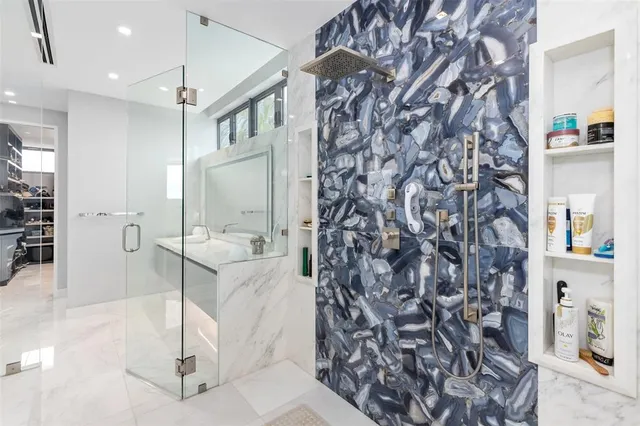 $19,995,000 | 34 Minnetonka Road, Sea Ranch Lakes, FL 33308