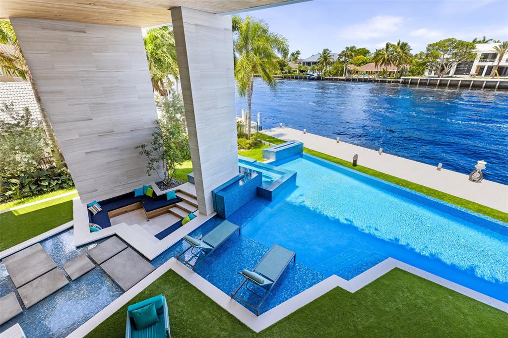 34 Minnetonka Road Sea Ranch Lakes, FL 33308 - Photo 5 of 89