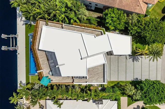 $19,995,000 | 34 Minnetonka Road, Sea Ranch Lakes, FL 33308