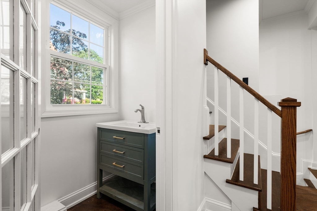 21 Greystone Road, Unit 2 Malden, MA 02148 - Photo 8 of 32 Gallery Image 8