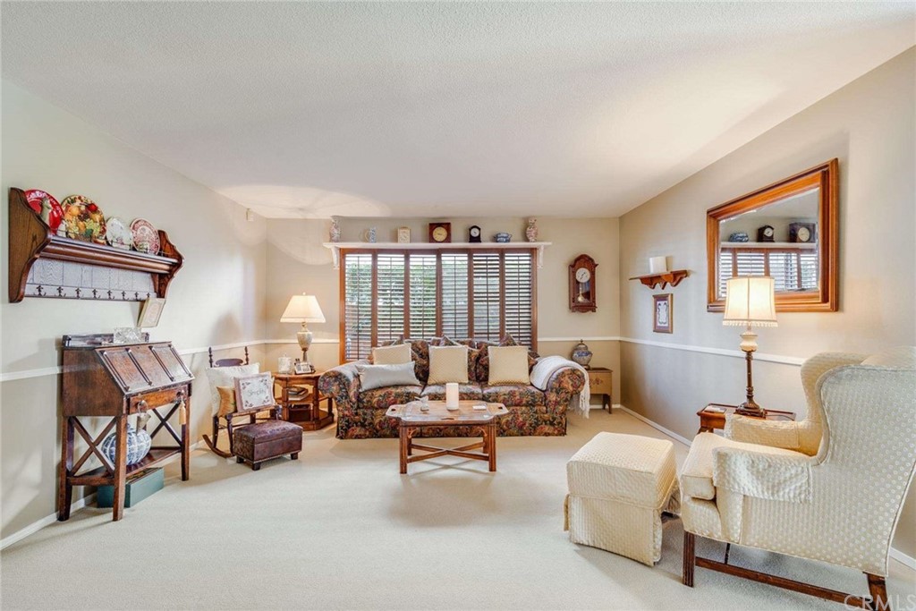 3750 Valley Lights Drive Pasadena, CA 91107 - Photo 26 of 55 a living room with furniture and a window