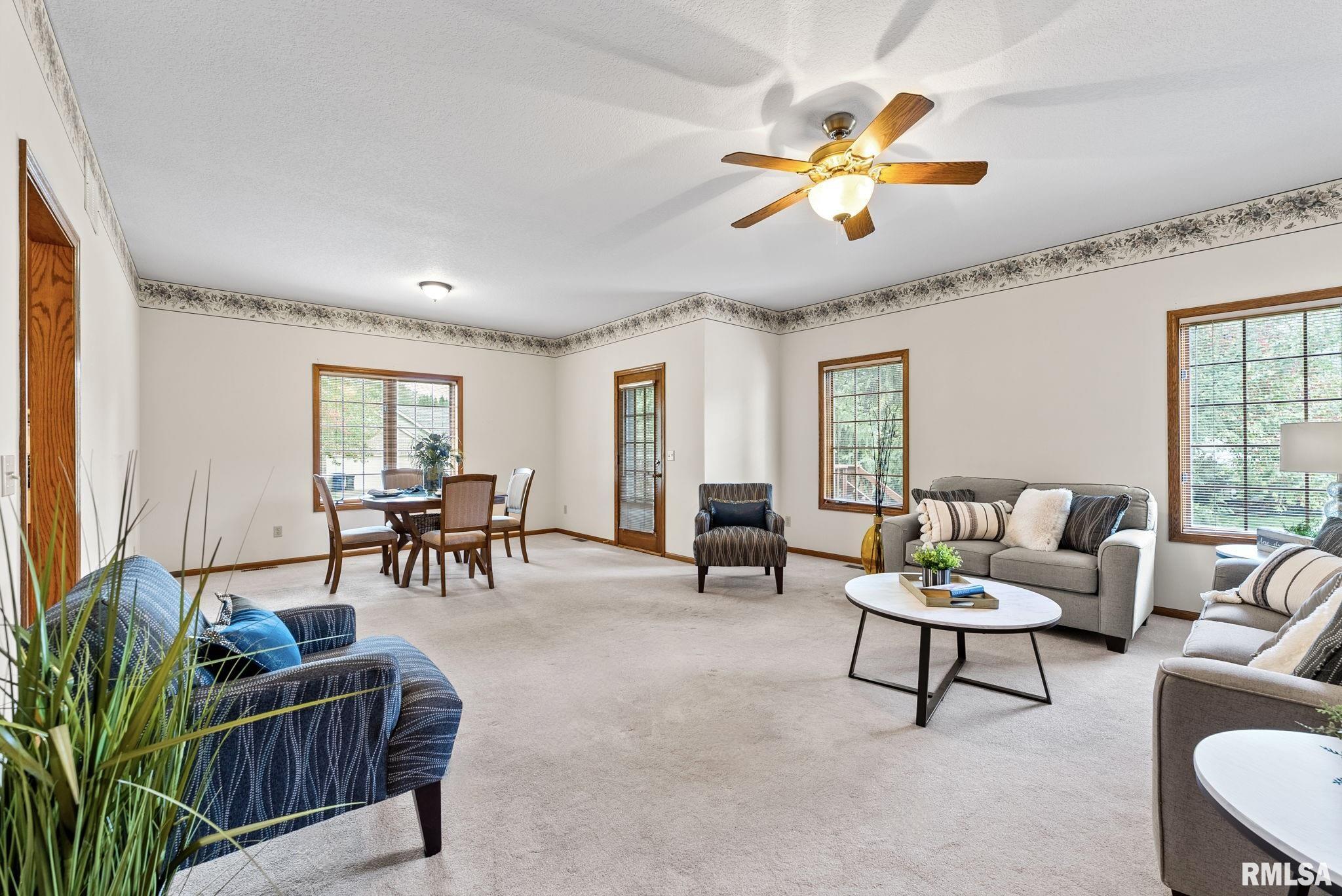 3458 Maple Glen Drive Bettendorf, IA 52722 - Photo 3 of 10 Gallery Image 3