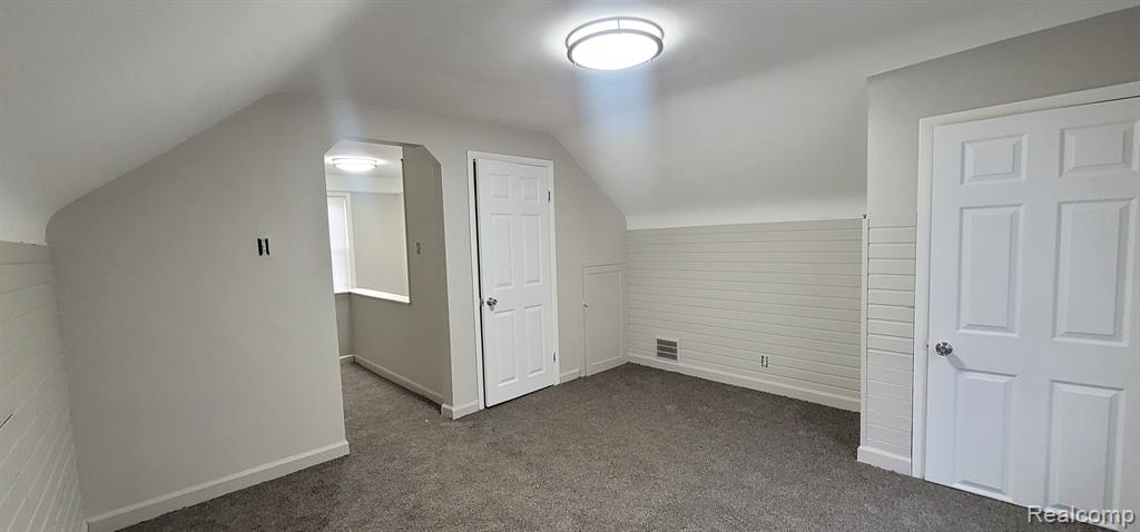 6705 Pelham Road Allen Park, MI 48101 - Photo 21 of 30