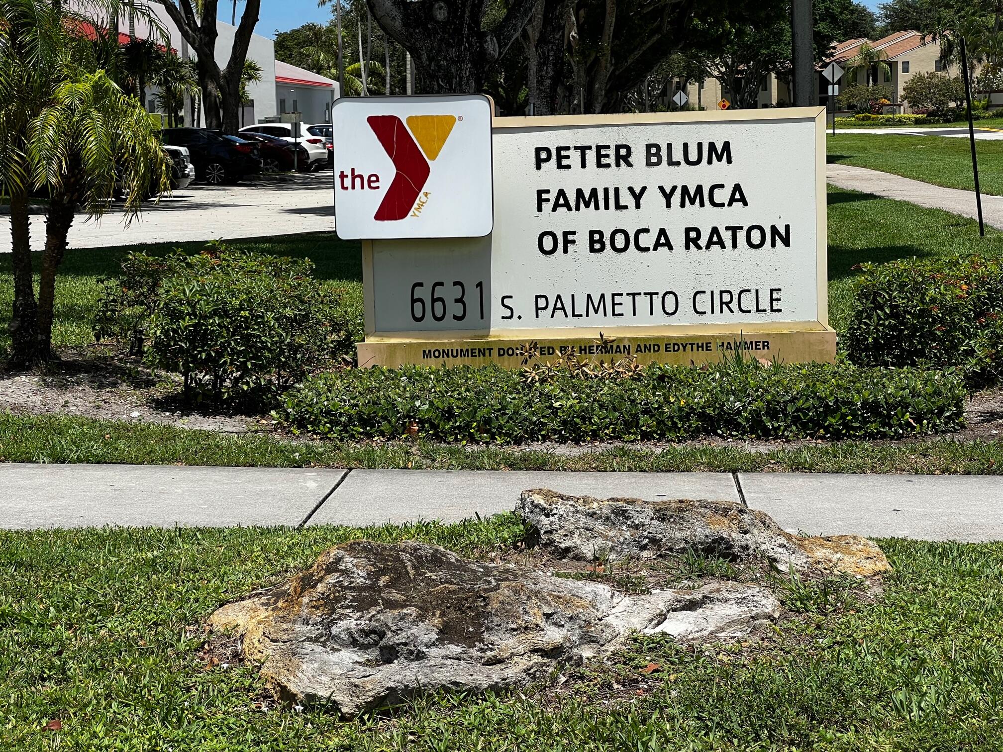 6237 Old Court Road, Unit 203 Boca Raton, FL 33433 - Photo 30 of 34 a sign that is on the side of the road