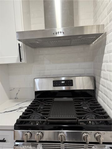 $2,400 | 13104 Riverside Drive, Sherman Oaks, CA 91423