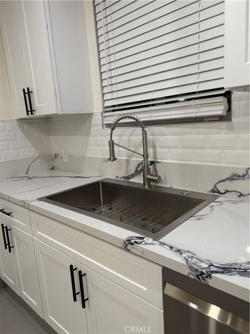 $2,400 | 13104 Riverside Drive, Sherman Oaks, CA 91423