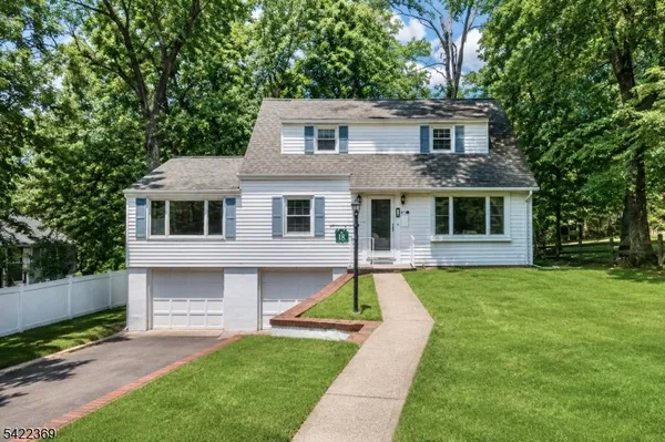 $748,000 | 18 Mountainside Drive, Wayne, NJ 07470
