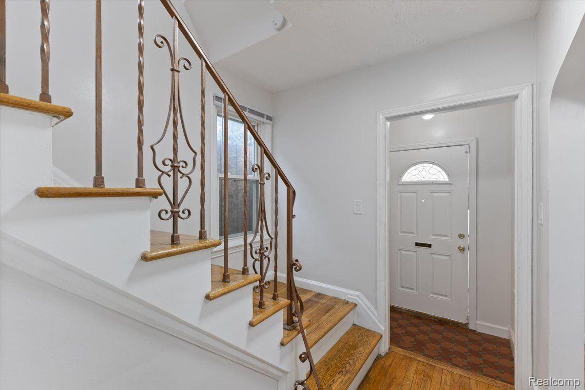 18232 Santa Rosa Drive Detroit, MI 48221 - Photo 12 of 24 Gallery Image 12