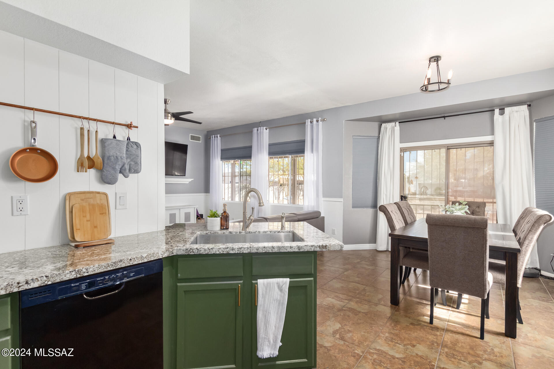 5489 South Stockwell Road Tucson, AZ 85746 - Photo 13 of 28 Gallery Image 13