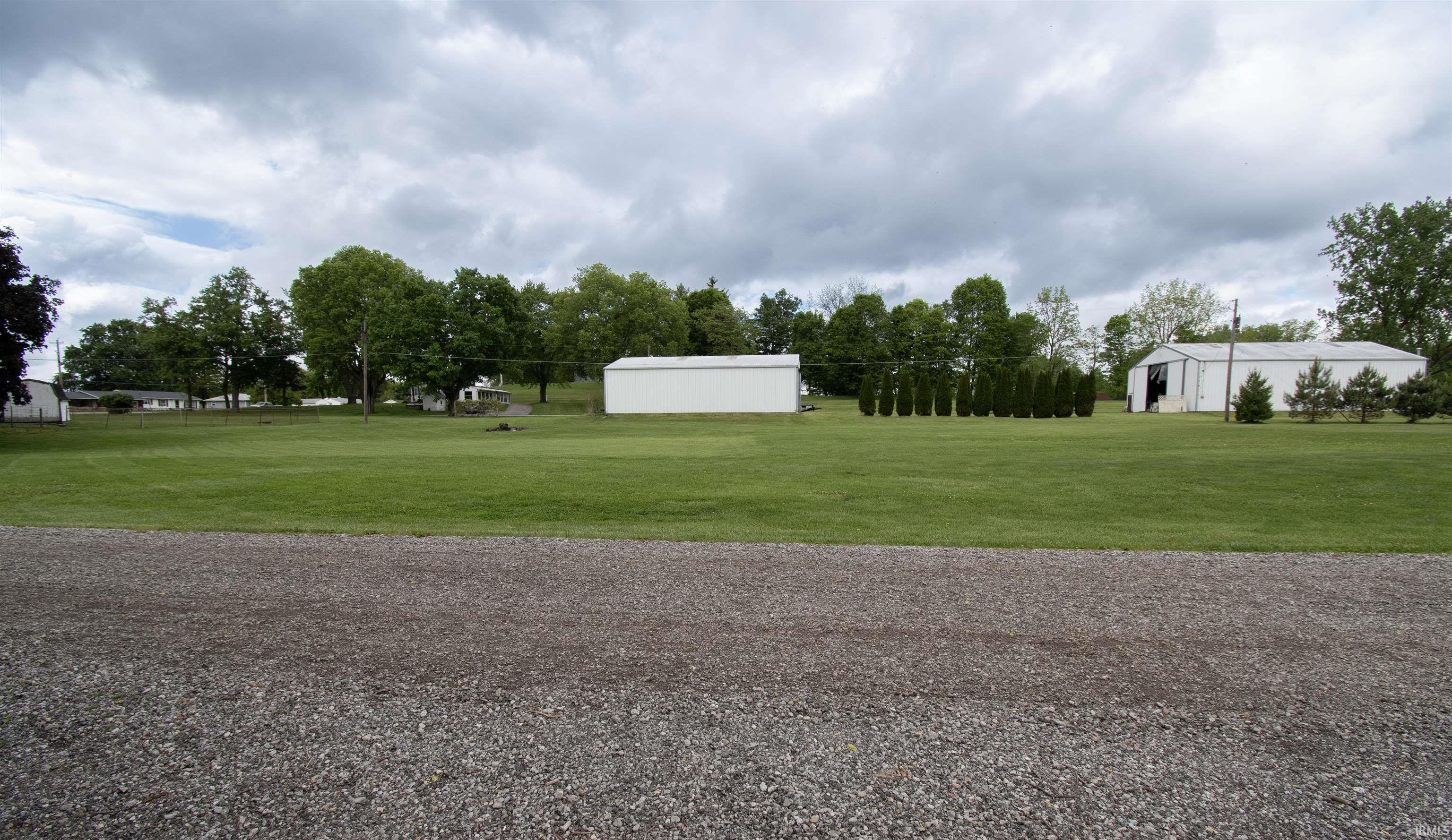 1212 Lima Road Kendallville, IN 46755 - Photo 9 of 34