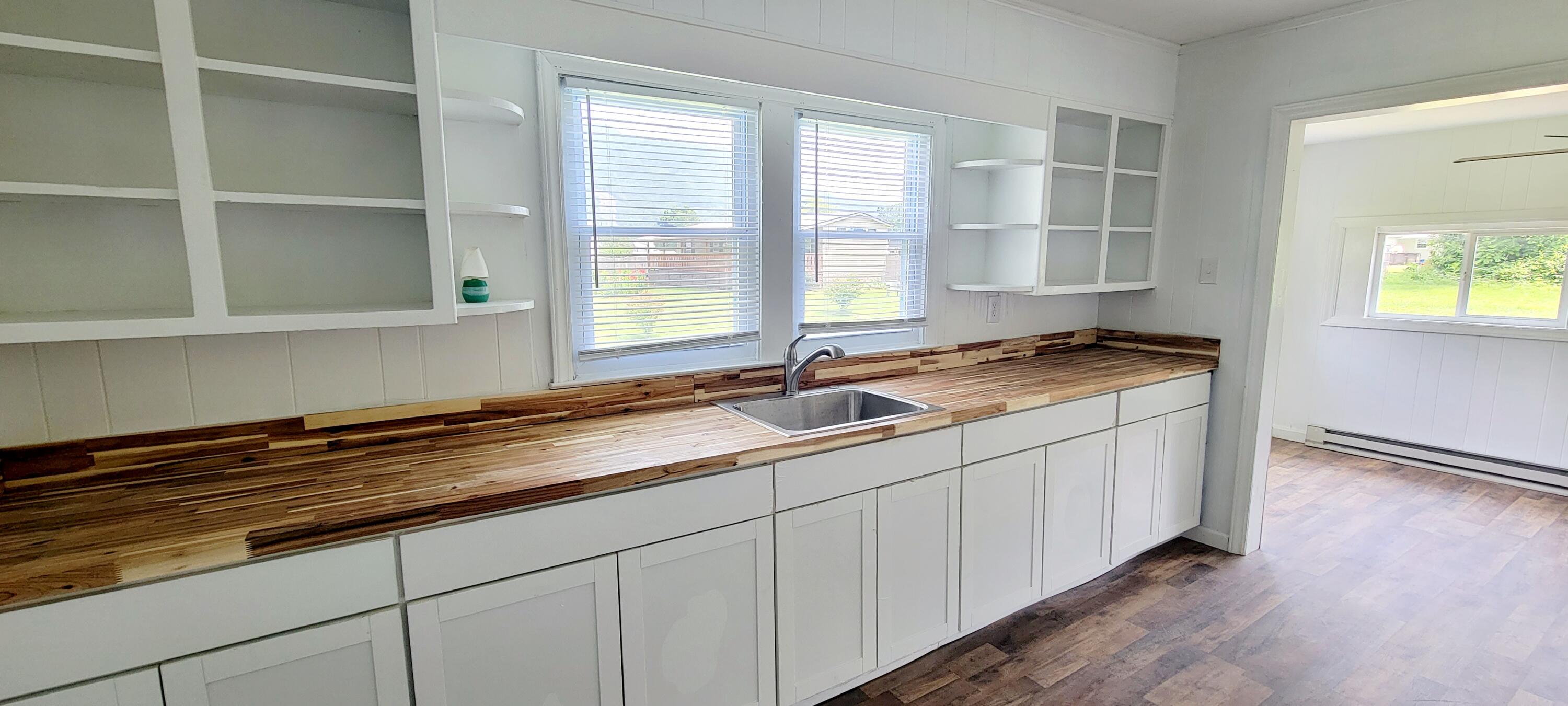 172 Spring Street Hampton, TN 37658 - Photo 11 of 19 20230629_123517