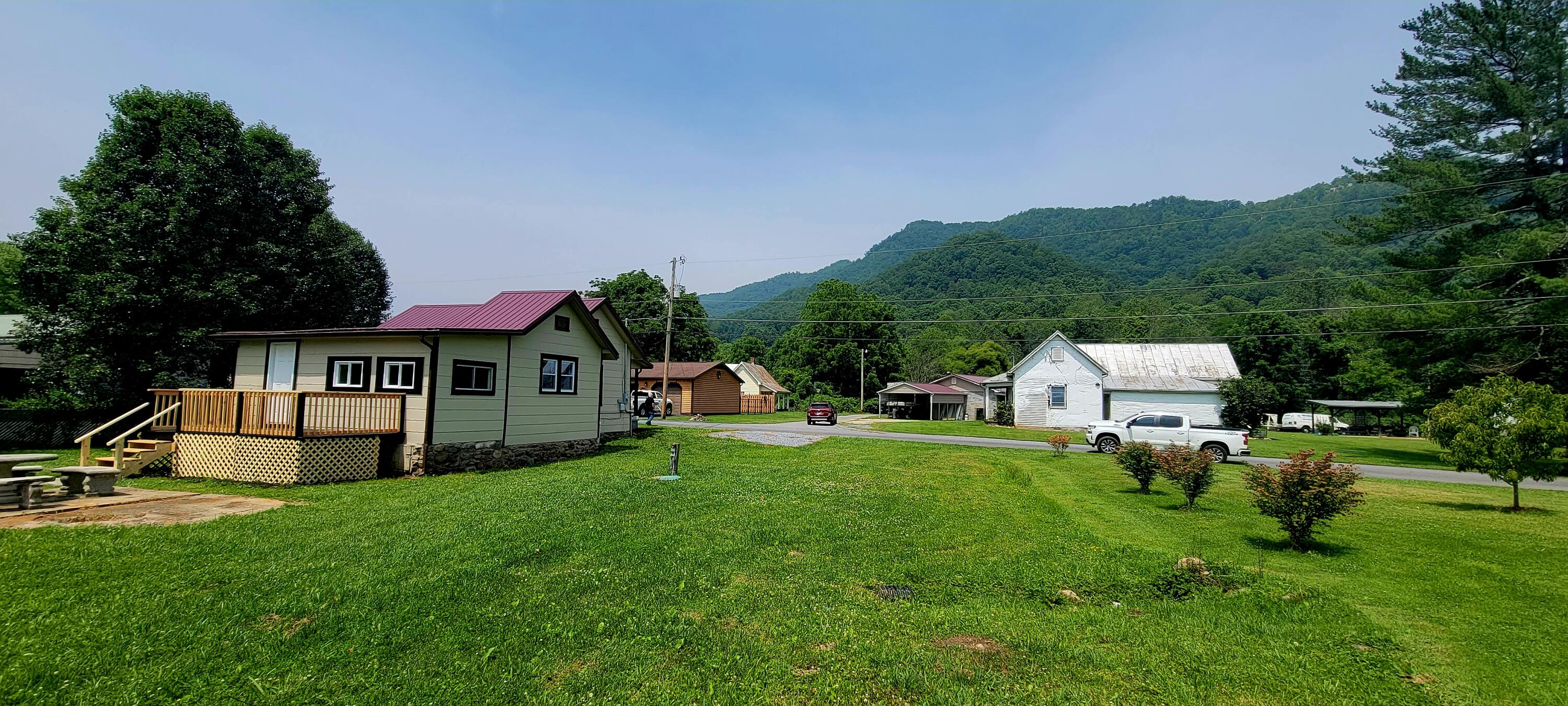 172 Spring Street Hampton, TN 37658 - Photo 3 of 19 20230629_120314