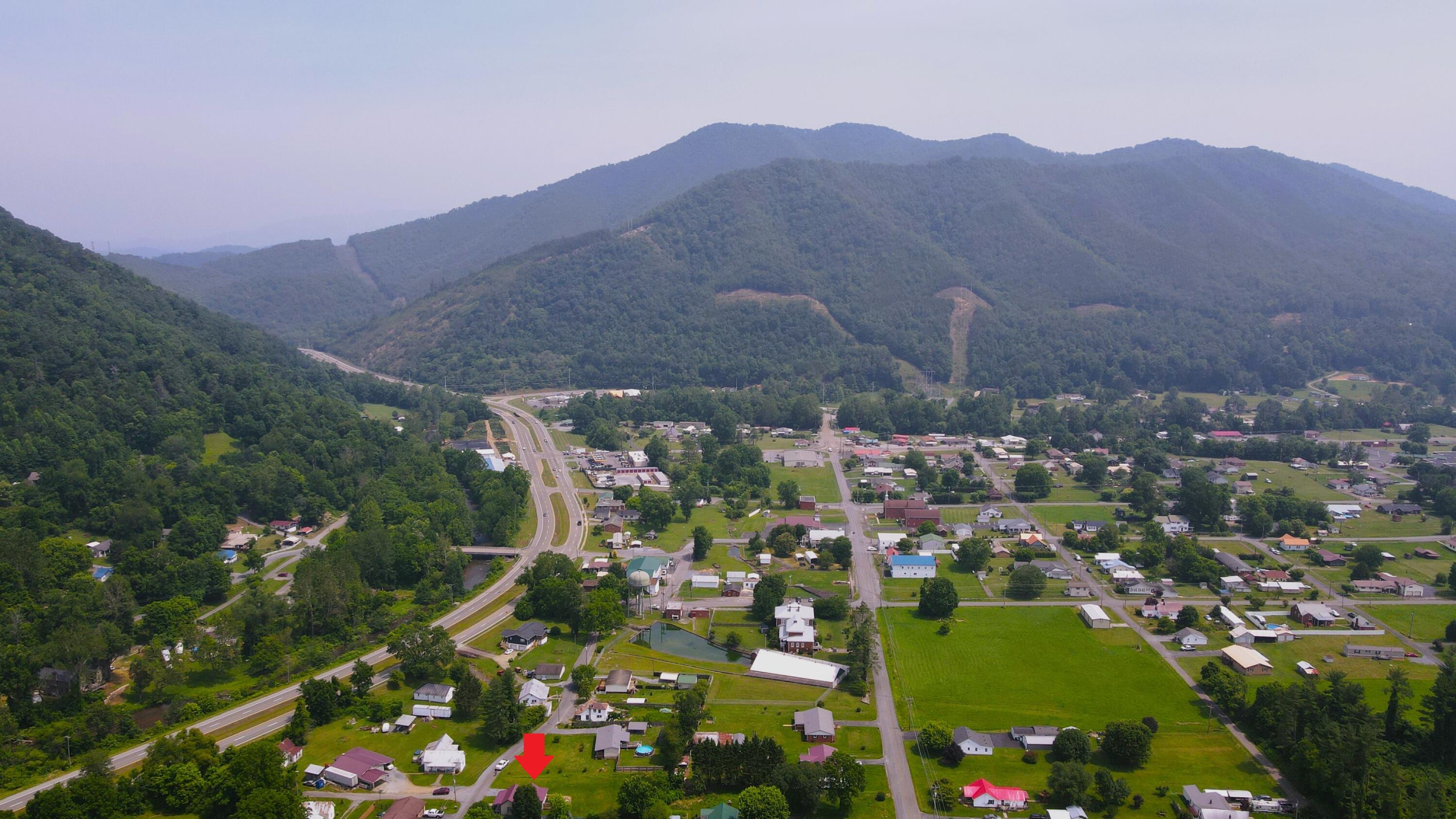 172 Spring Street Hampton, TN 37658 - Photo 5 of 19 DJI_0659