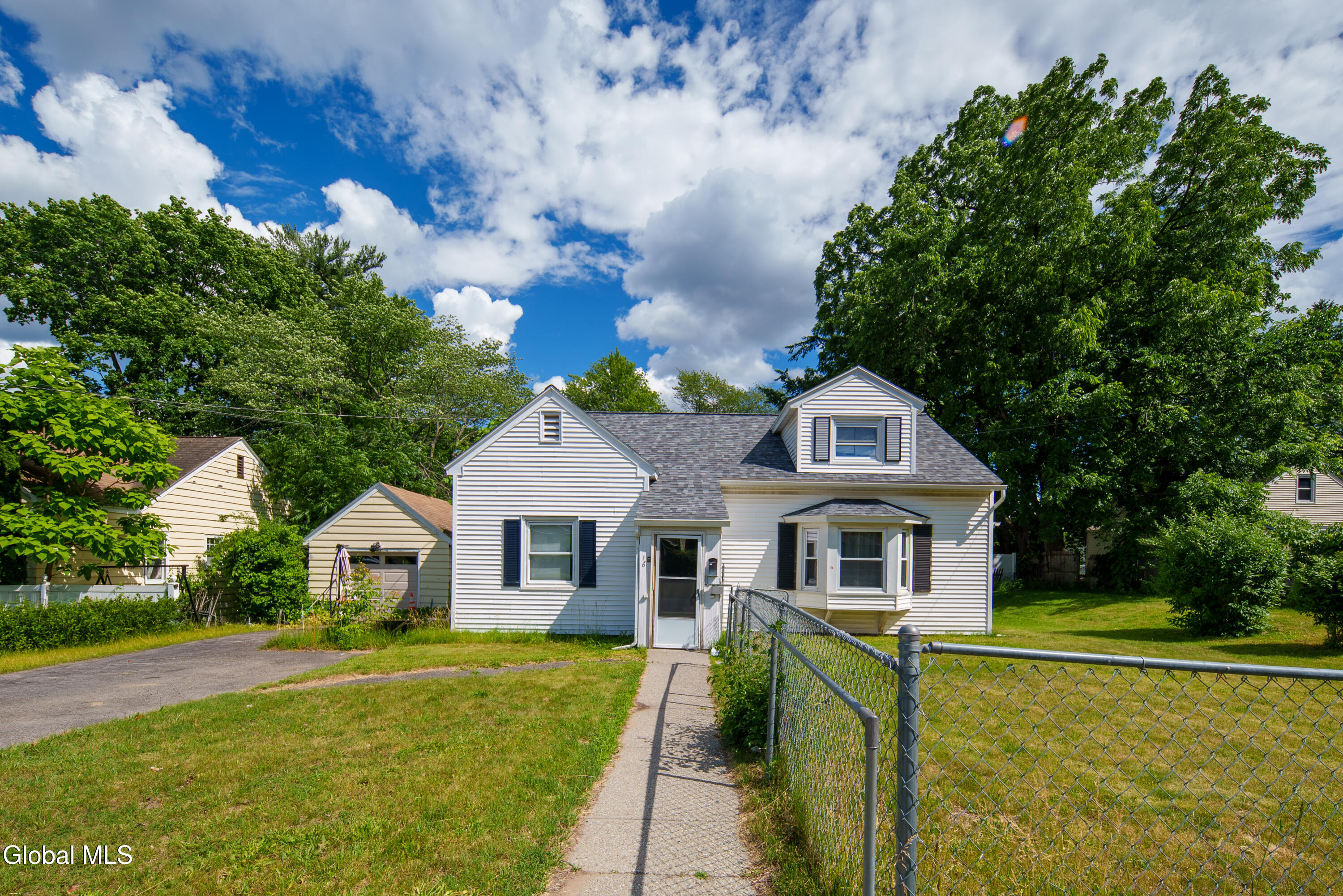 16 Lake Road Colonie, NY 12205 - Photo 1 of 41 DSC04297