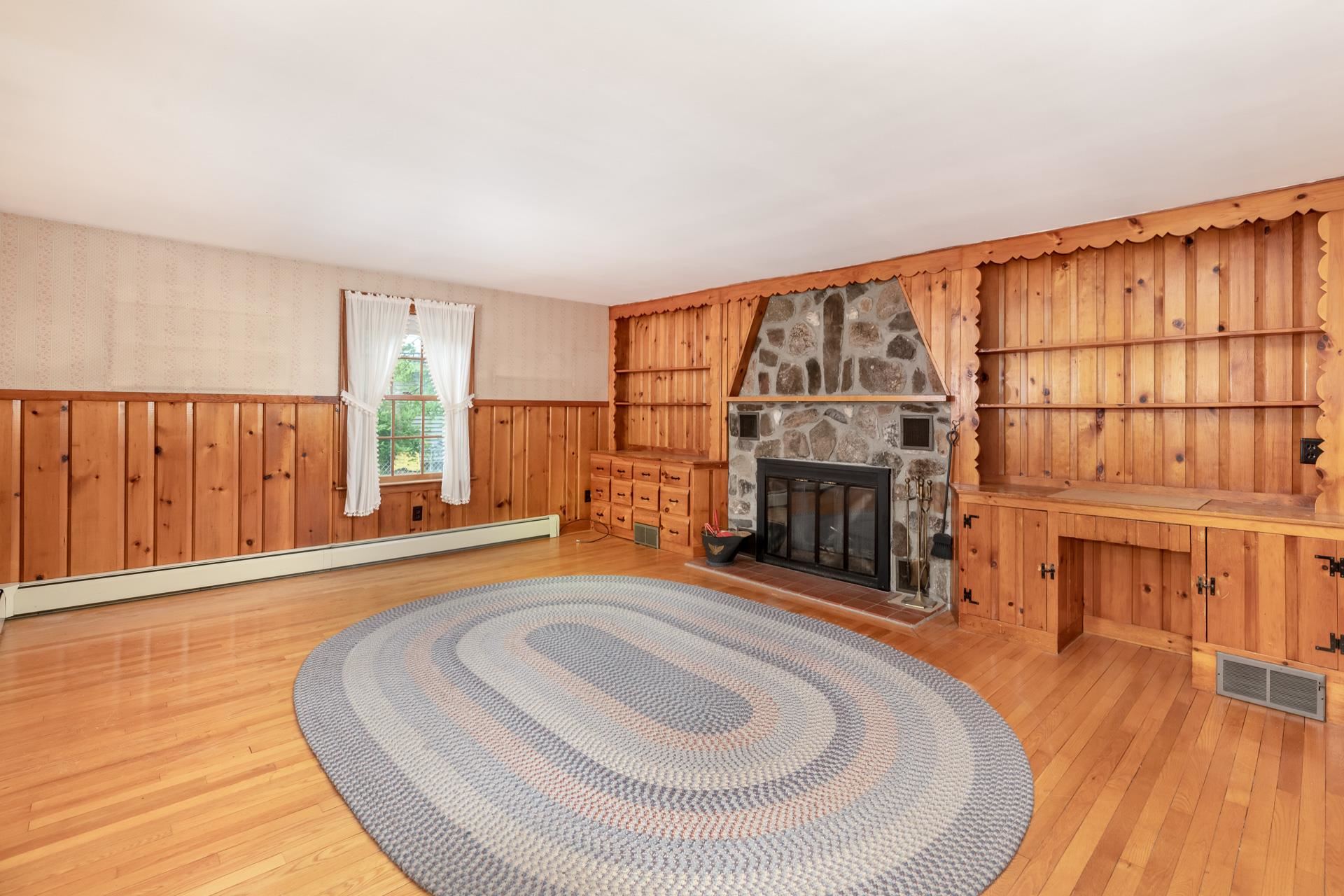 36 Lafayette Street Laconia, NH 03246 - Photo 18 of 37
