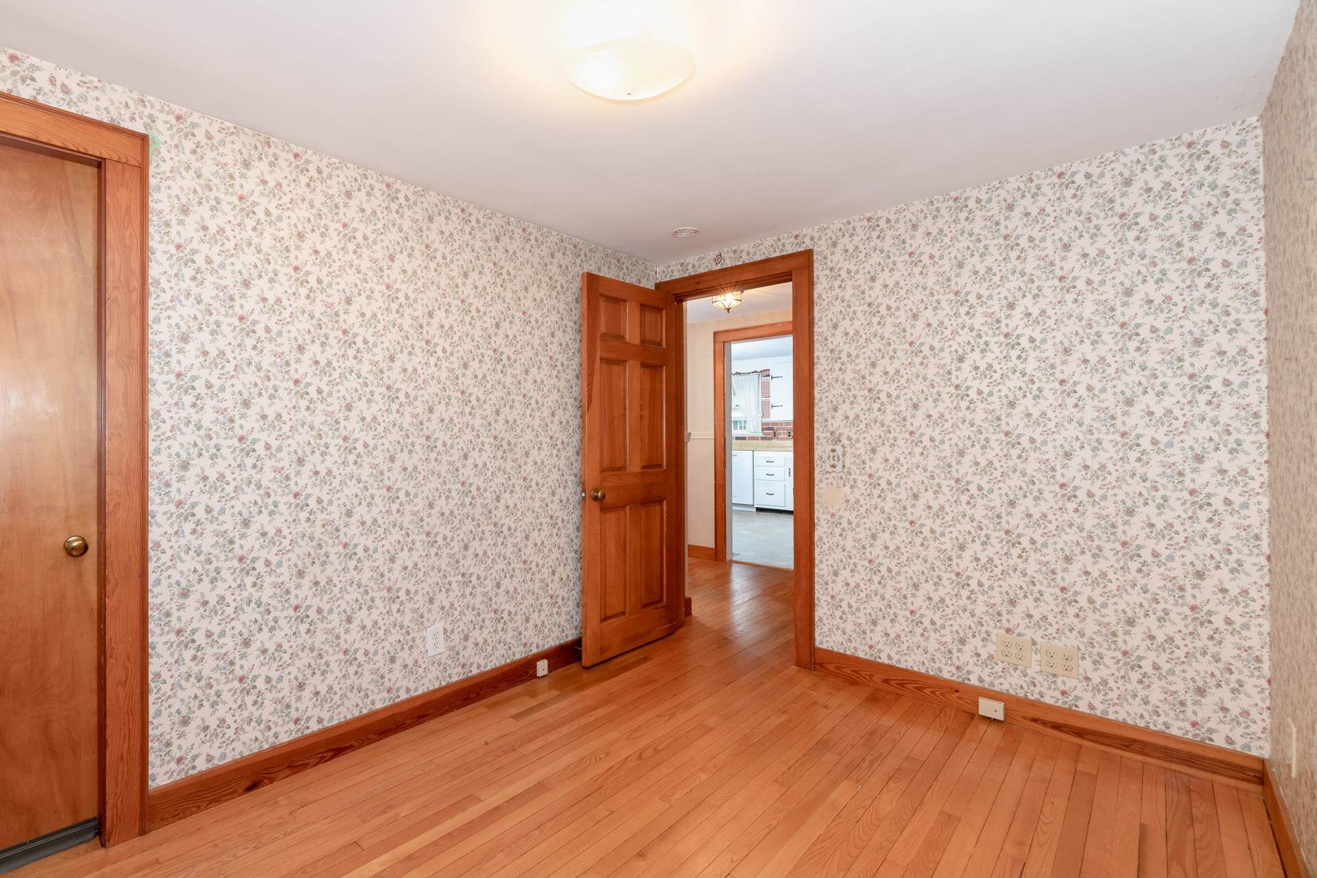 36 Lafayette Street Laconia, NH 03246 - Photo 23 of 37